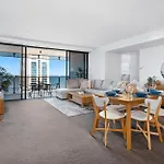 Spectacular Family Kids Stay Free 3 Bedroom Ocean Spa Apartments At Circle On Cavill - Q Stay