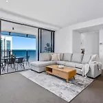 Spectacular Family Kids Stay Free 3 Bedroom Ocean Spa Apartments At Circle On Cavill - Q Stay