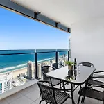 Spectacular Family Kids Stay Free 3 Bedroom Ocean Spa Apartments At Circle On Cavill - Q Stay