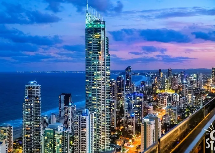 Spectacular Family Kids Stay Free 3 Bedroom Ocean Spa Apartments At Circle On Cavill - Q Stay