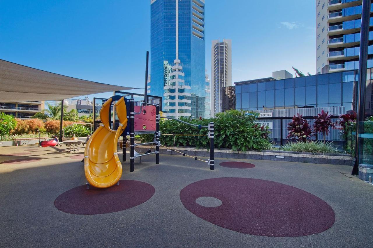 Apartment Spectacular Family Kids Free 3 Bedroom Ocean At Circle On Cavill - Q *