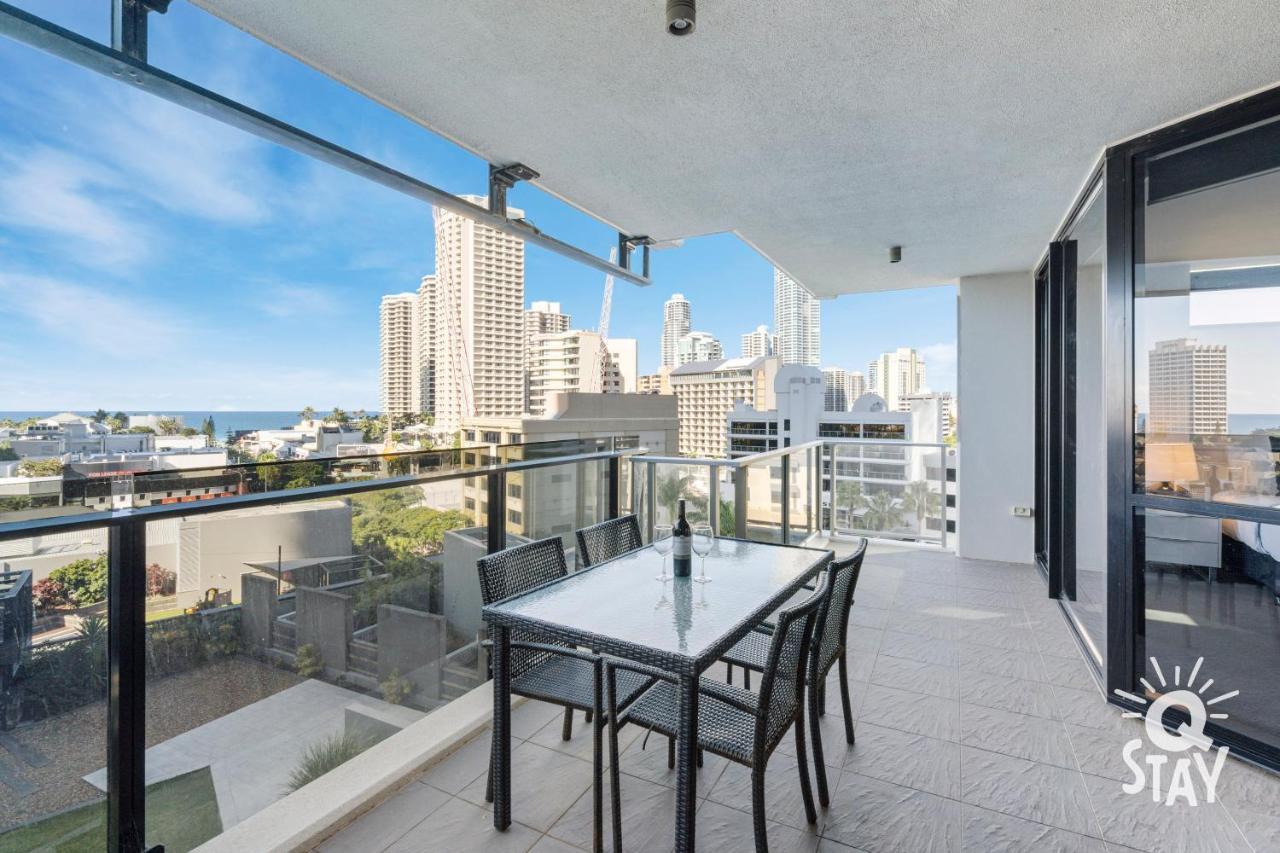 Spectacular Family Kids Free 3 Bedroom Ocean At Circle On Cavill - Q Apartment *