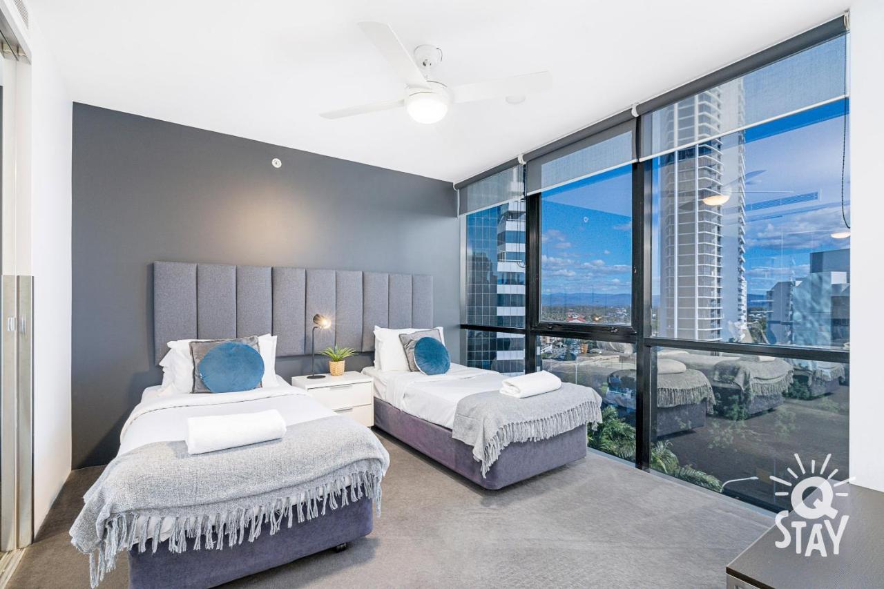 Spectacular Family Kids Free 3 Bedroom Ocean At Circle On Cavill - Q