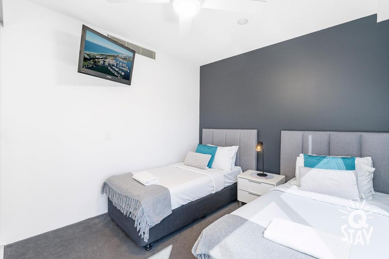 Spectacular Family Kids Free 3 Bedroom Ocean At Circle On Cavill - Q *