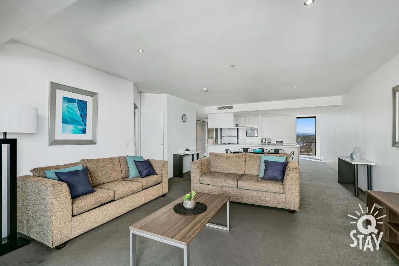 Spectacular Family Kids Free 3 Bedroom Ocean At Circle On Cavill - Q Apartment