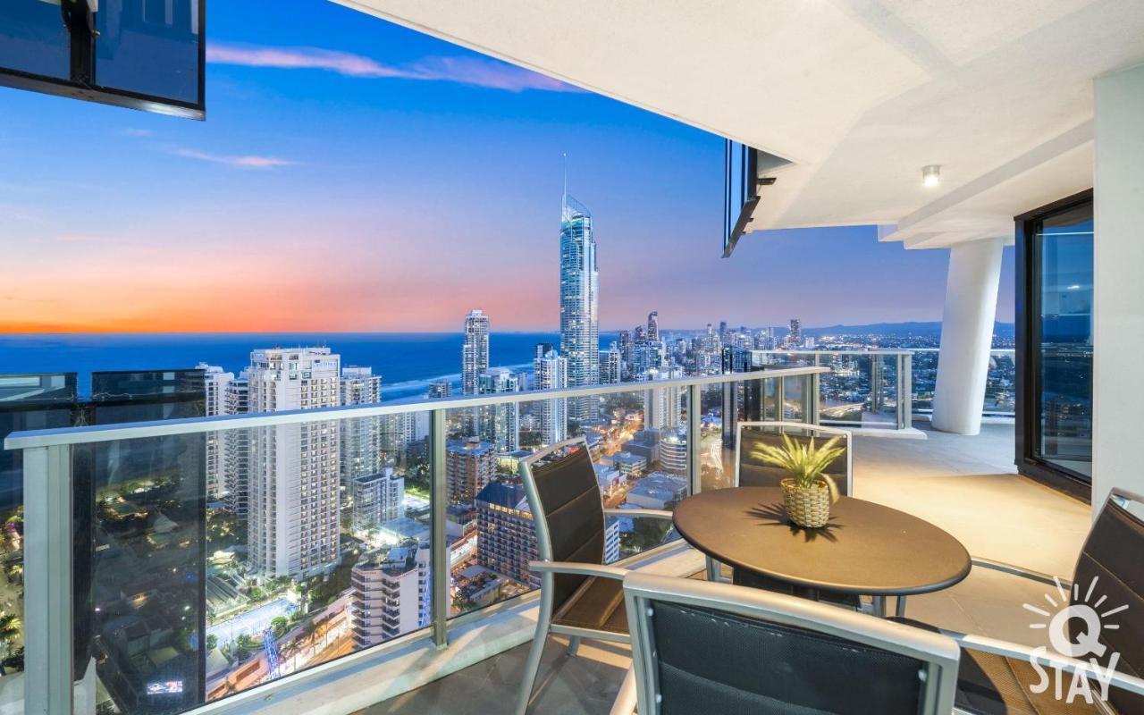 Spectacular Family Kids Free 3 Bedroom Ocean At Circle On Cavill - Q *