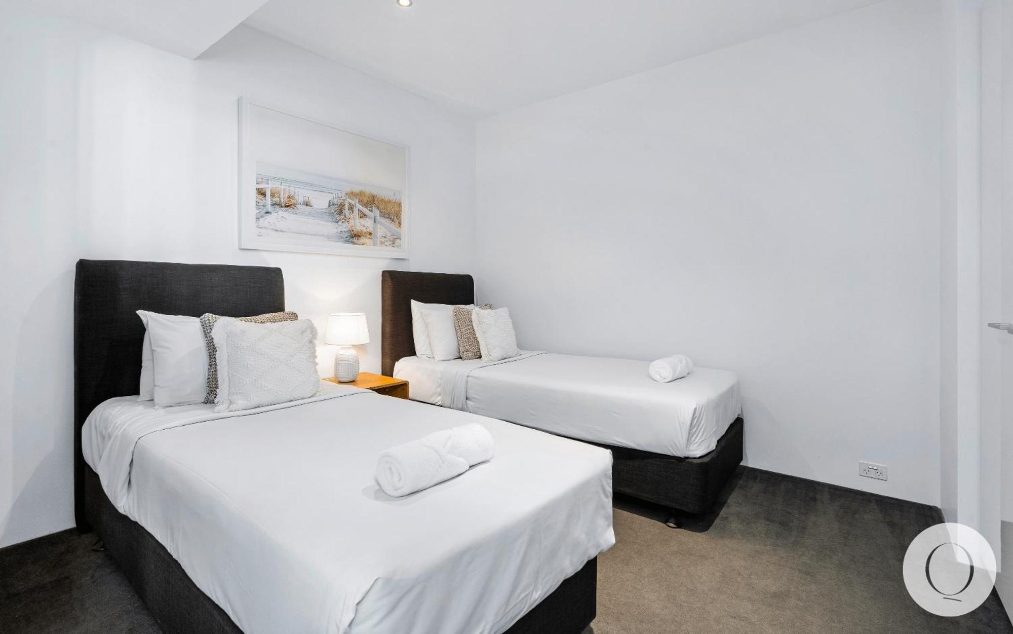 Spectacular Family Kids Free 3 Bedroom Ocean At Circle On Cavill - Q Apartment