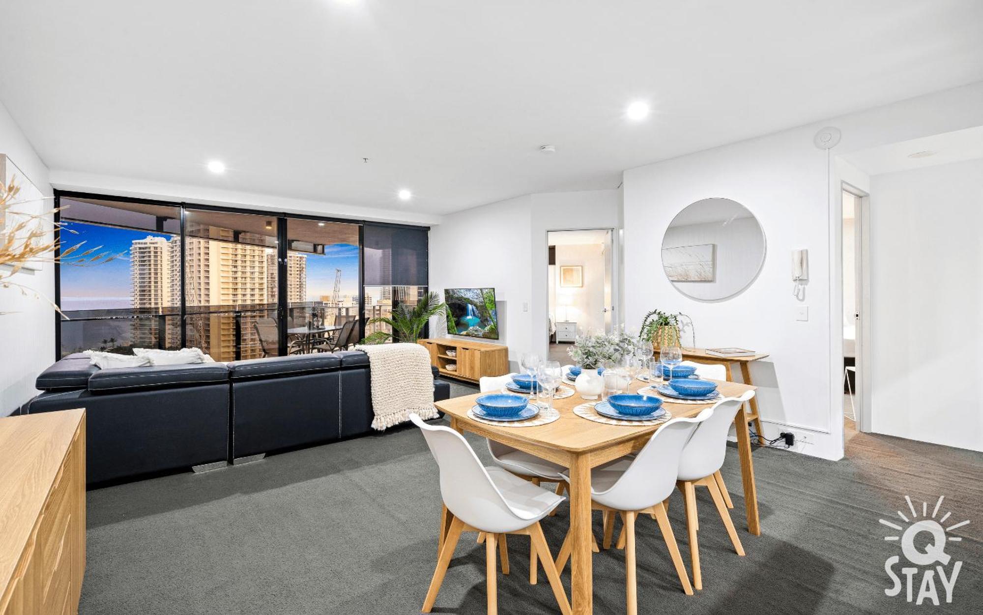 Spectacular Family Kids Free 3 Bedroom Ocean At Circle On Cavill - Q Gold Coast
